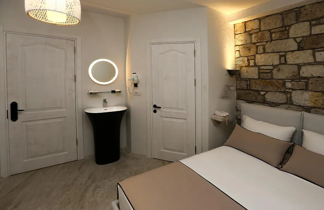 Avalon Boutique Hotel & Suites-1